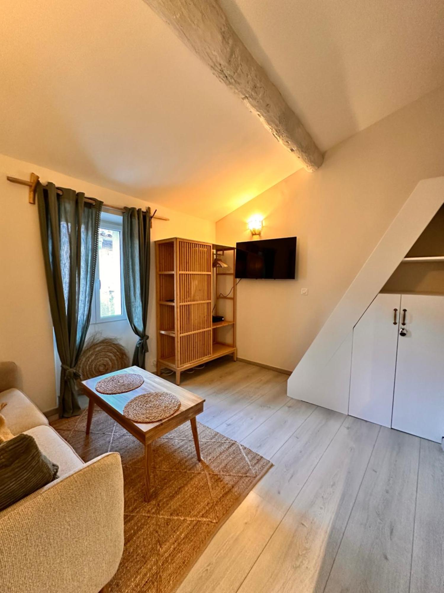 Cozy Studio Le Cedre, Port De Saint Tropez Exterior photo